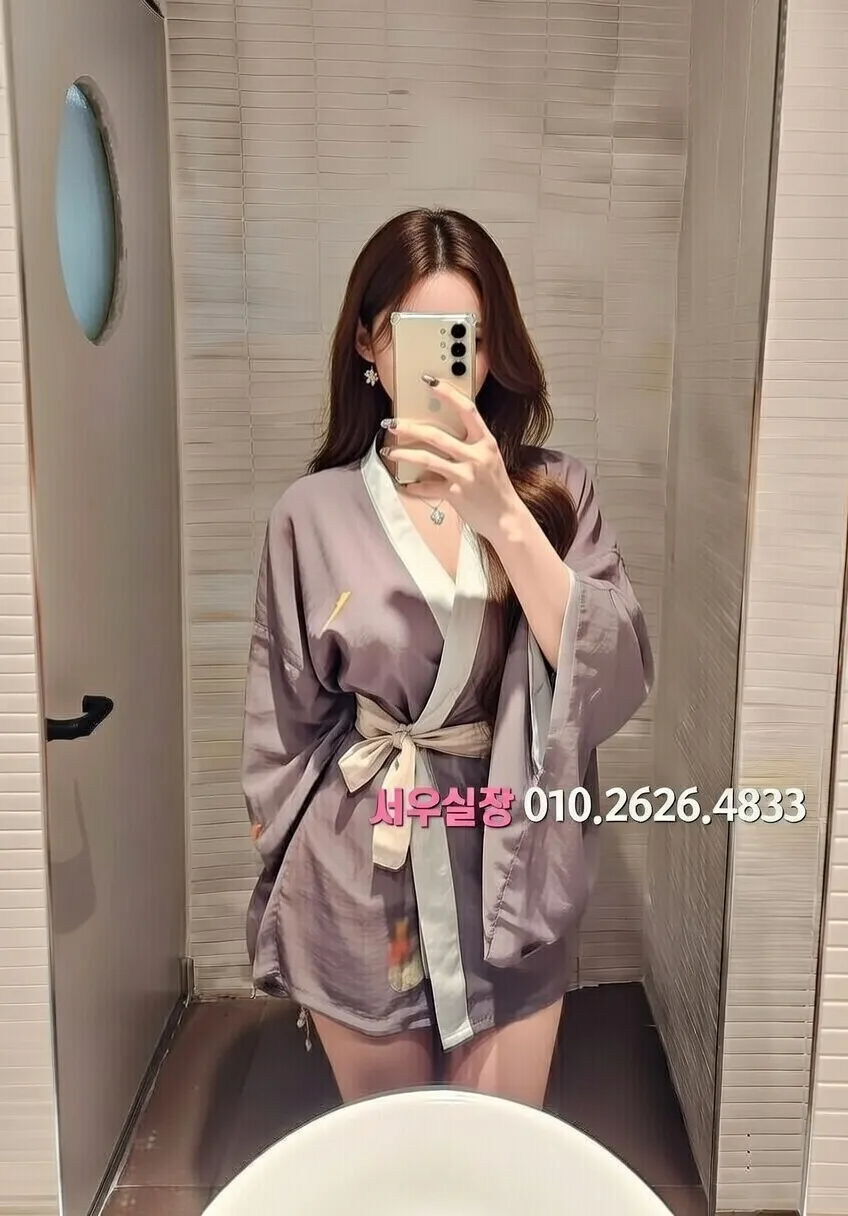 광장시장 미러룸 프리미엄 라인업 34번 프로필