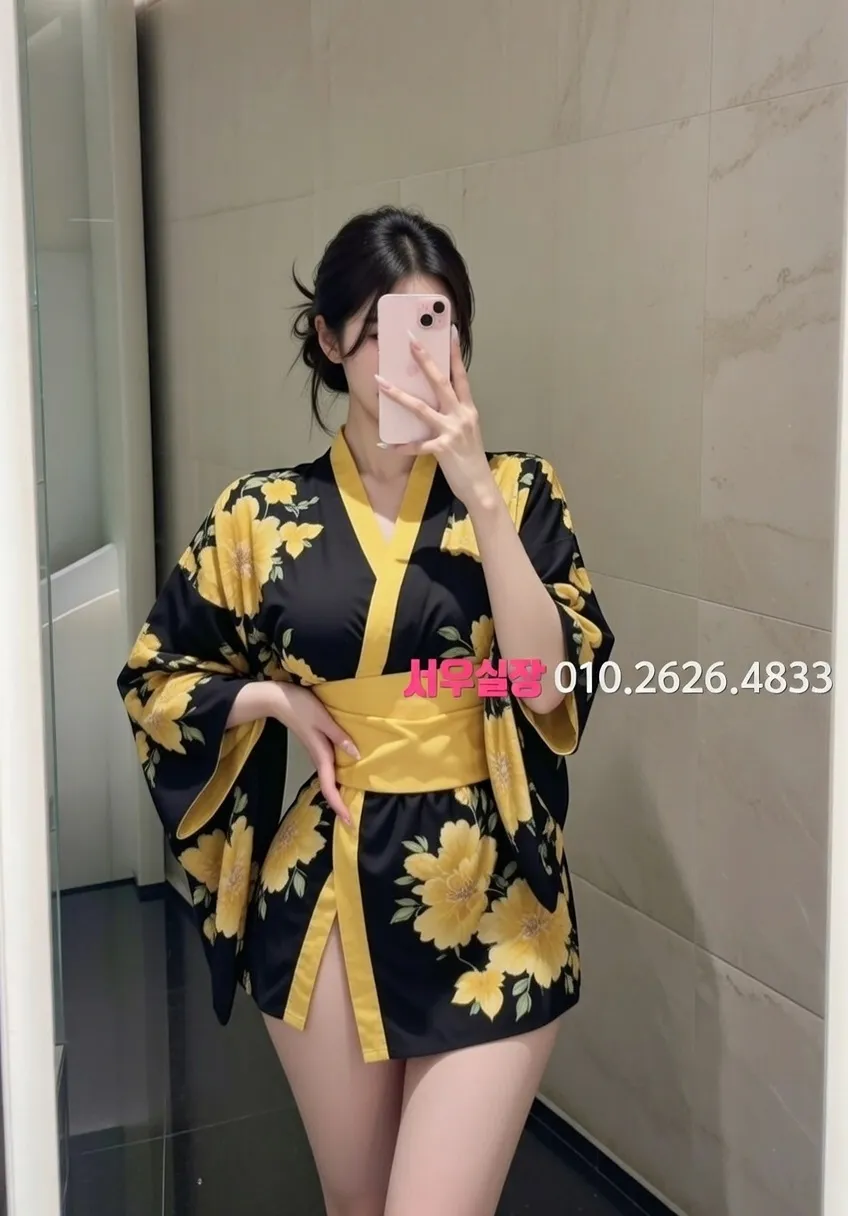 광장시장 미러룸 프리미엄 라인업 4번 프로필