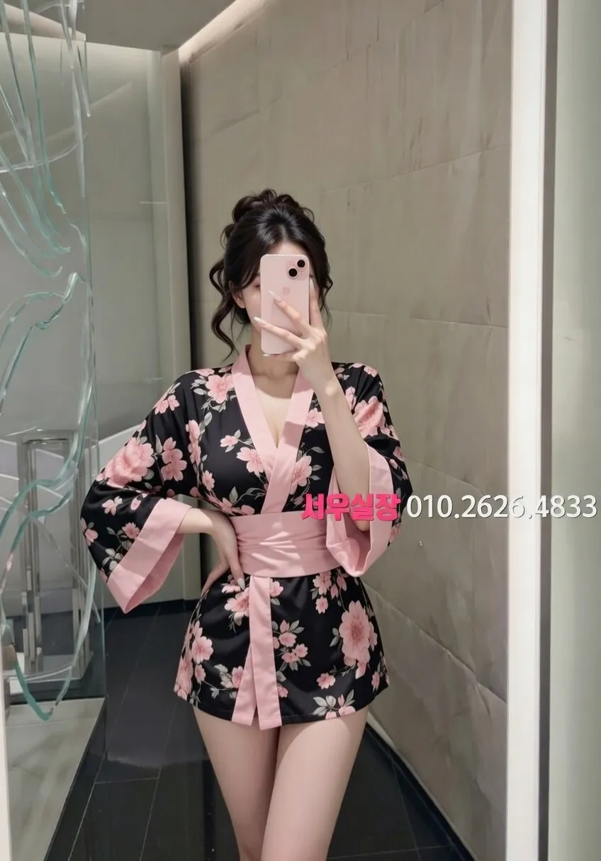 광장시장 미러룸 프리미엄 라인업 32번 프로필