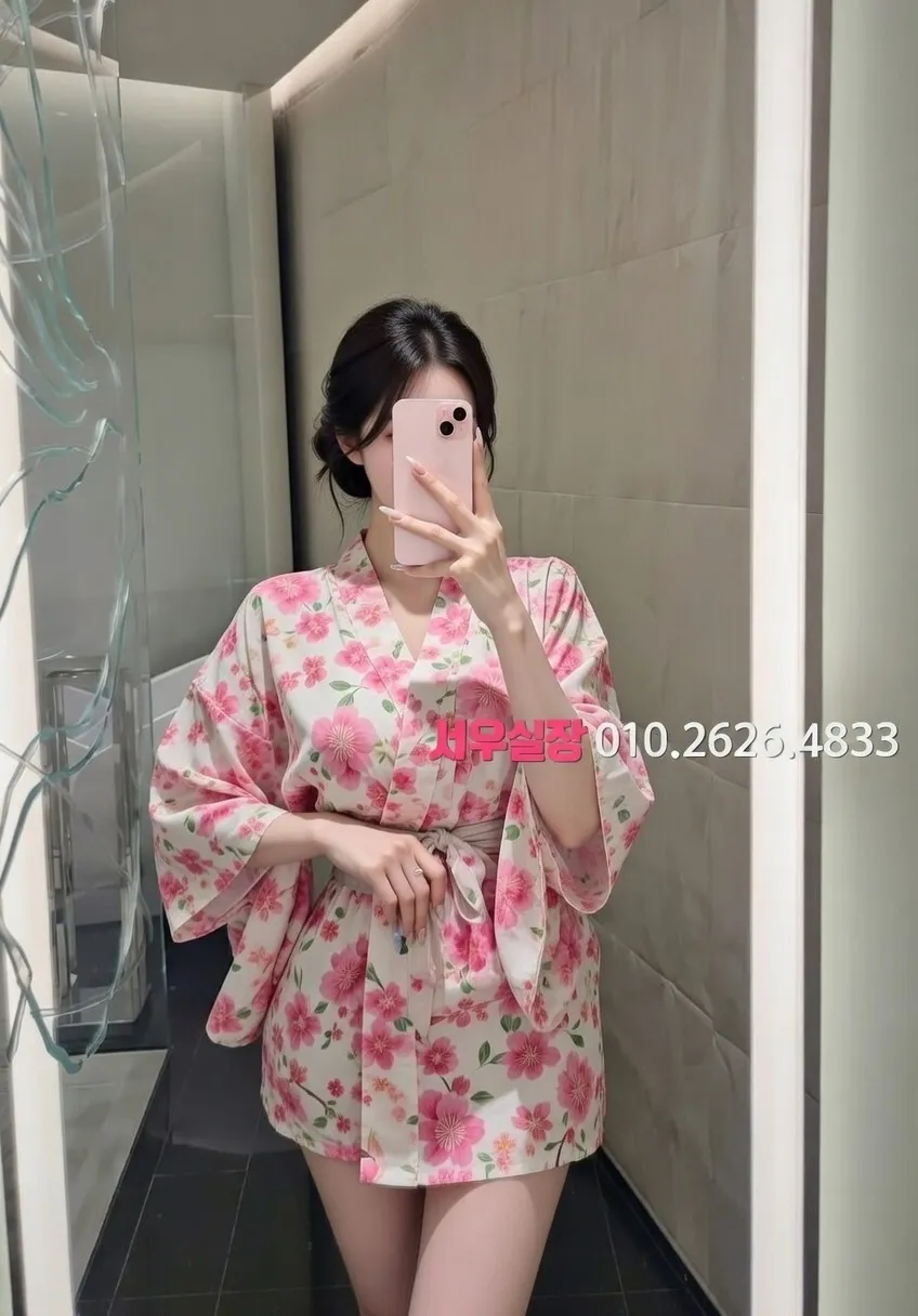 광장시장 미러룸 프리미엄 라인업 5번 프로필